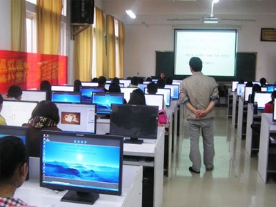 練車(chē)時(shí)什么態(tài)度，考試時(shí)什么運(yùn)氣！